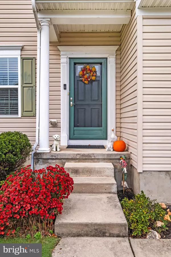 Burlington, NJ 08016,19 VAUGHN WAY