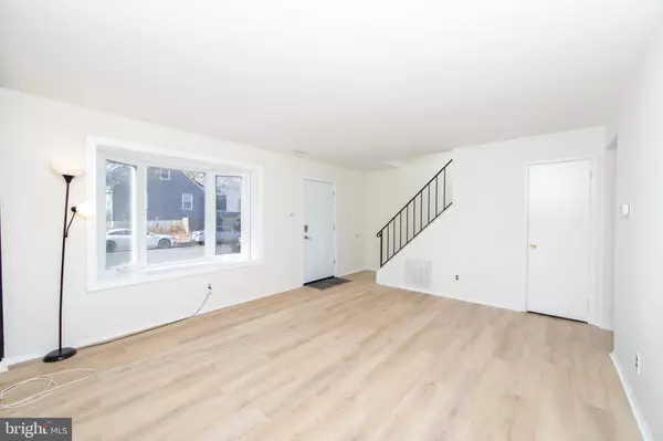 Runnemede, NJ 08078,1042 CENTRAL AVE