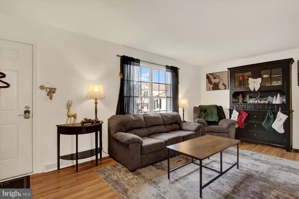 Hanover, PA 17331,5 AARON CT