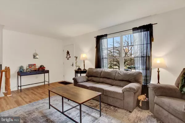 Hanover, PA 17331,5 AARON CT