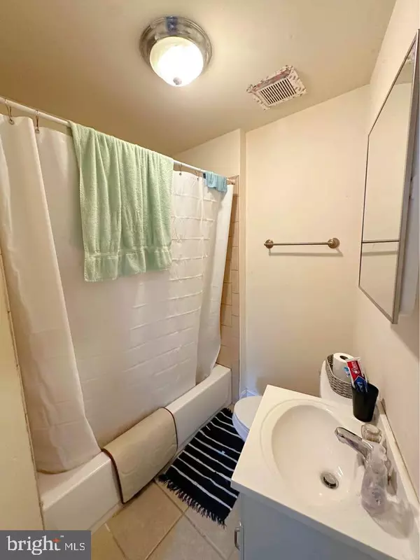 Philadelphia, PA 19128,3900 TERRACE ST #3