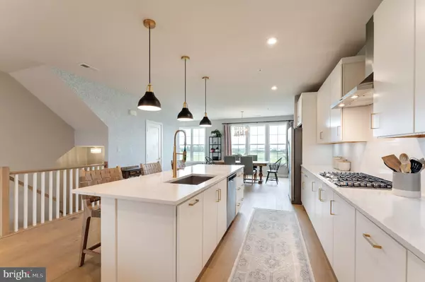 Ashburn, VA 20148,22405 CLAUDE MOORE DR