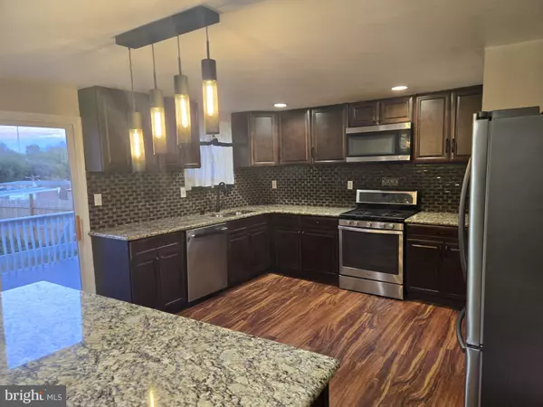 Darby, PA 19023,909 PINE ST