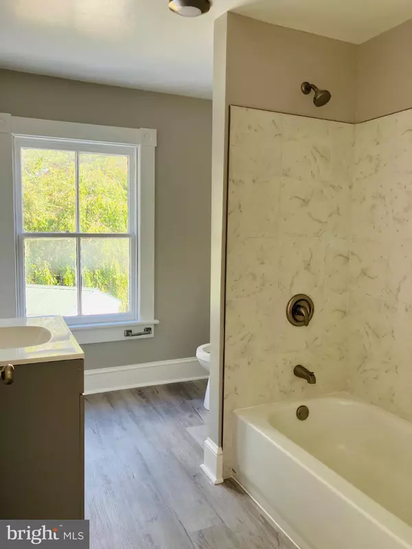 Winchester, VA 22601,20 W CLIFFORD ST