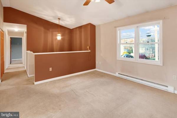 Womelsdorf, PA 19567,618 WILLIAM PENN BLVD