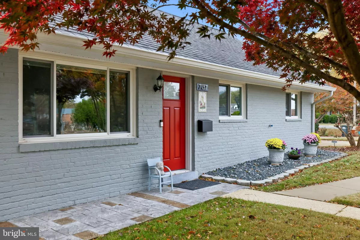 Annandale, VA 22003,7137 MURRAY LN
