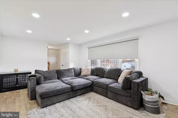 Norristown, PA 19403,3023 EISENHOWER RD