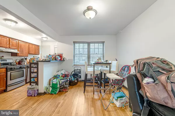 Camden, NJ 08104,3120 S CONSTITUTION RD