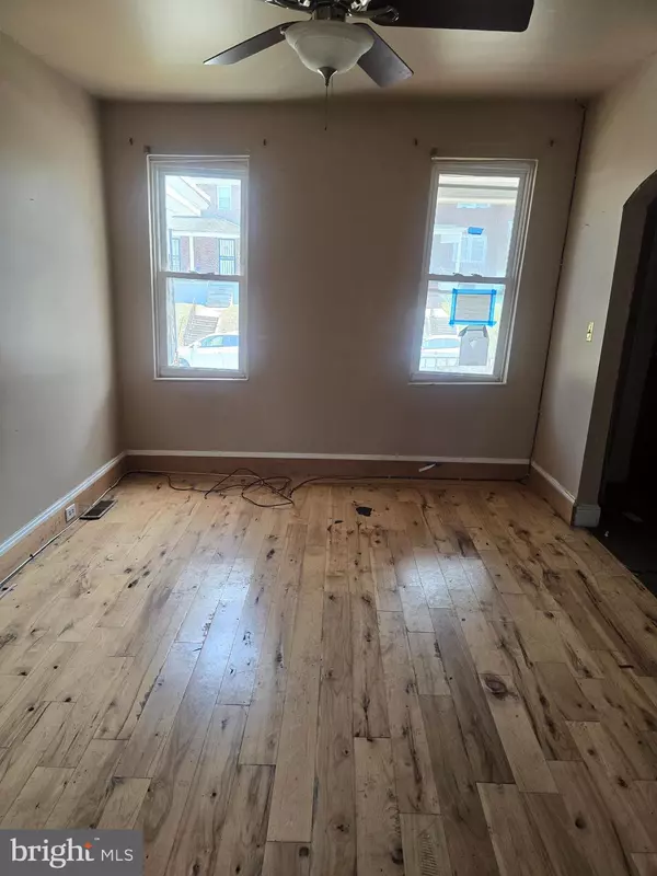 Baltimore, MD 21216,930 N ROSEDALE ST