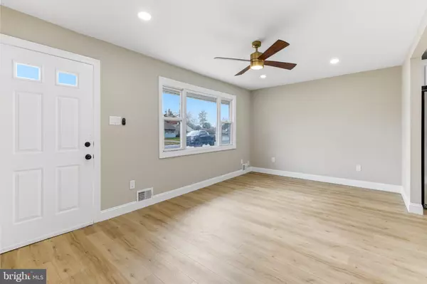 Clayton, NJ 08312,170 S DENNIS DR