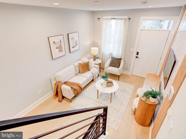 Philadelphia, PA 19122,1702 N ORIANNA ST