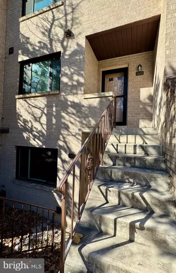 Falls Church, VA 22041,3885 STEPPES CT #3885A