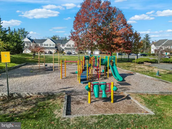 Princeton, NJ 08540,72 RIVER BIRCH CIR