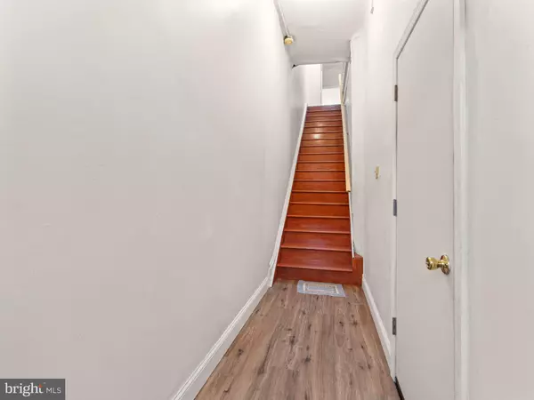 Philadelphia, PA 19121,1542 W DIAMOND ST