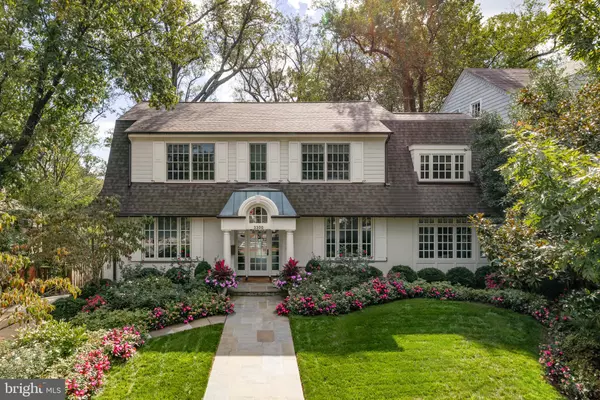 3300 NEWARK ST NW, Washington, DC 20008