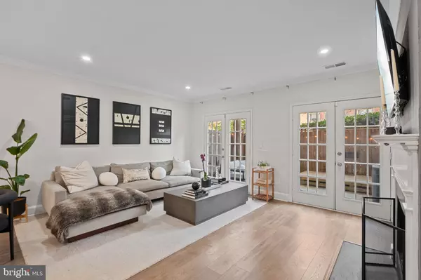 Washington, DC 20016,4311 MASSACHUSETTS AVE NW