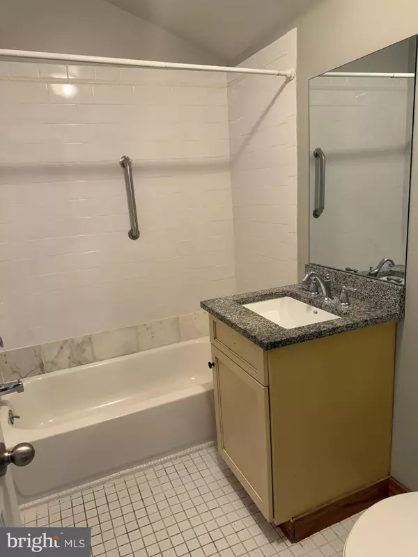 Philadelphia, PA 19131,550-52 N 52ND ST N #UNIT 3