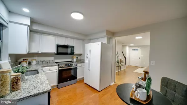 Sterling, VA 20165,3 PALMER CT