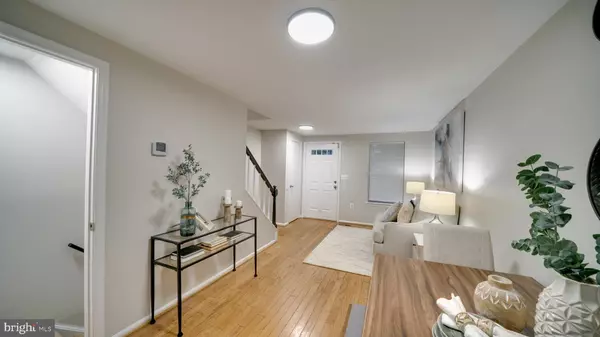 Sterling, VA 20165,3 PALMER CT