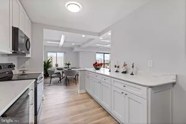 Mclean, VA 22102,8370 GREENSBORO DR #1009