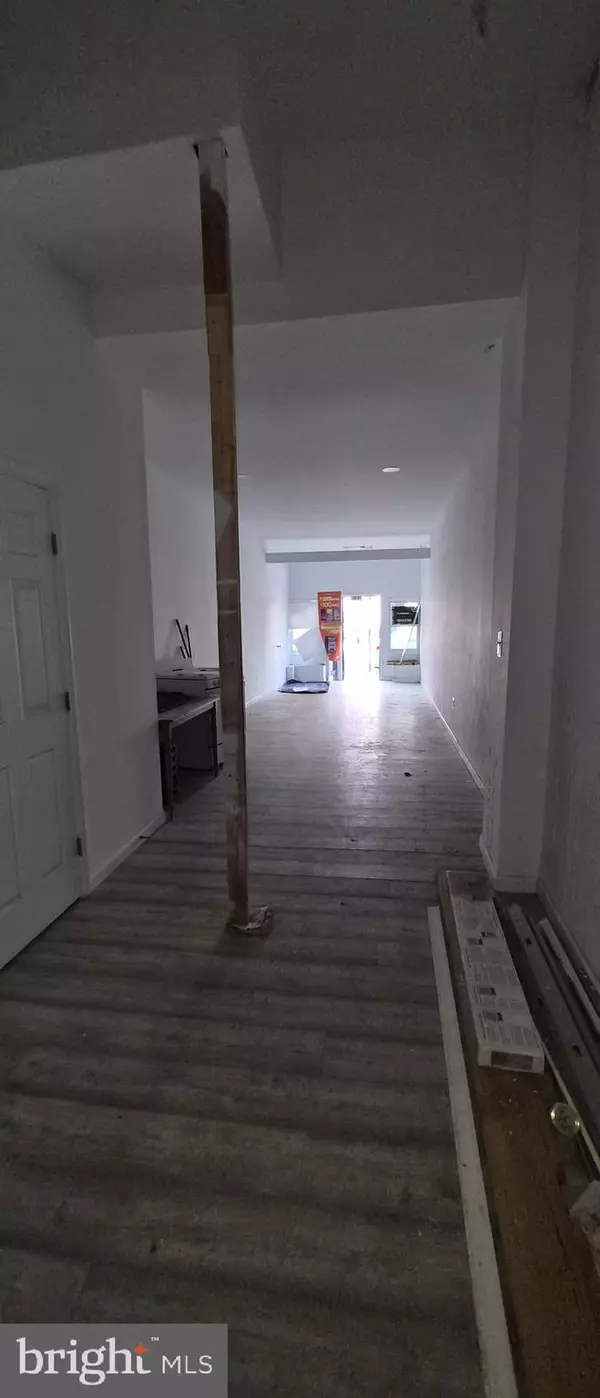 Baltimore, MD 21223,1931 W PRATT ST