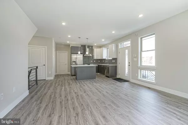 Philadelphia, PA 19122,300 W JEFFERSON ST #A