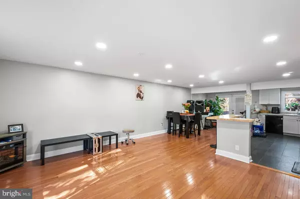 Clinton, MD 20735,7002 KILLARNEY