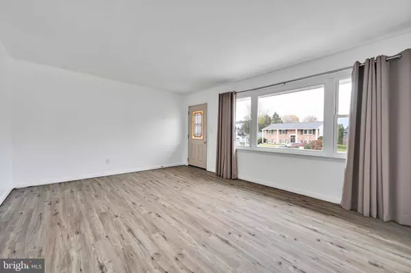 Lancaster, PA 17601,957 RAYMEE DR