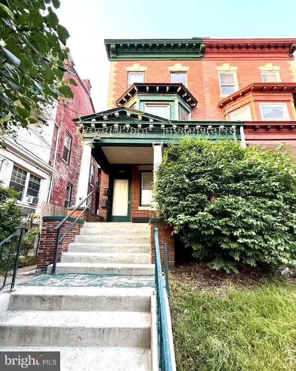 Trenton, NJ 08618,490 W STATE ST