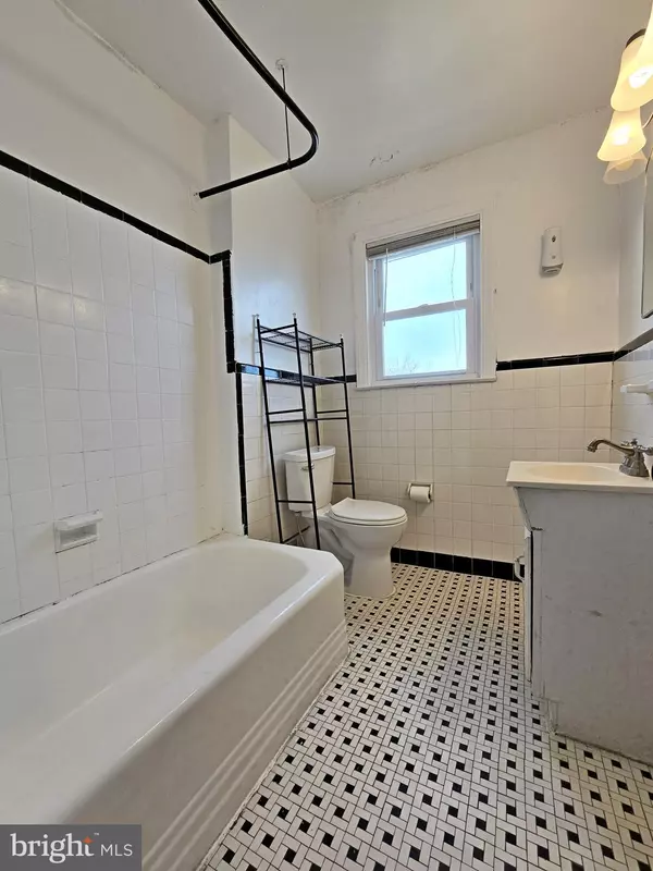 Collingdale, PA 19023,515 ANDREWS AVE