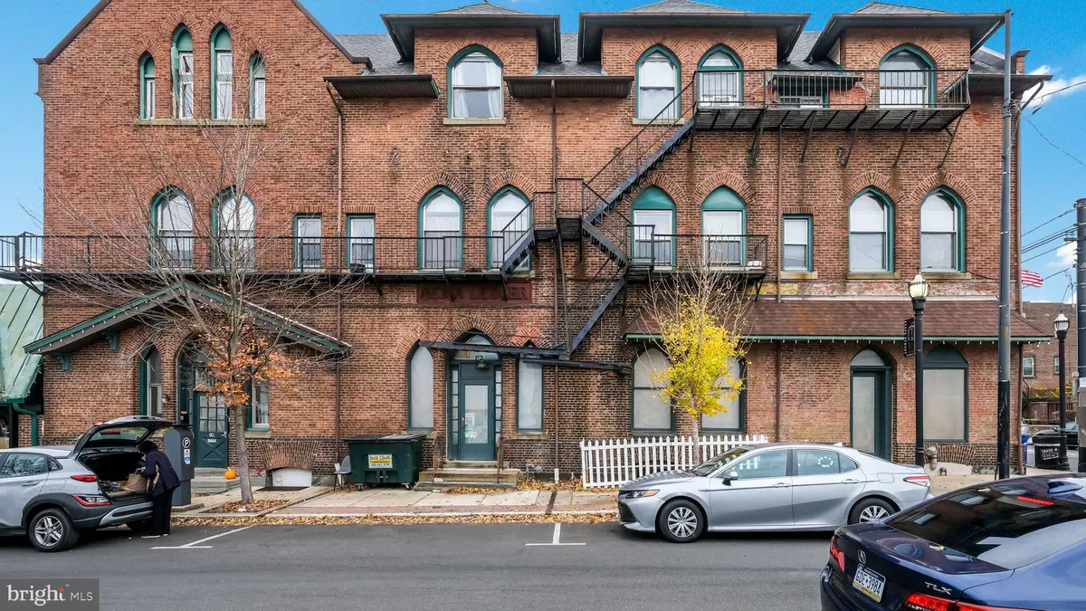 Media, PA 19063,2W STATE ST #2F