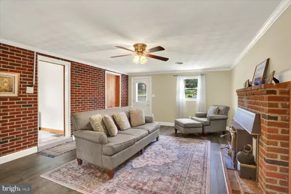 Enola, PA 17025,954 VALLEY RD