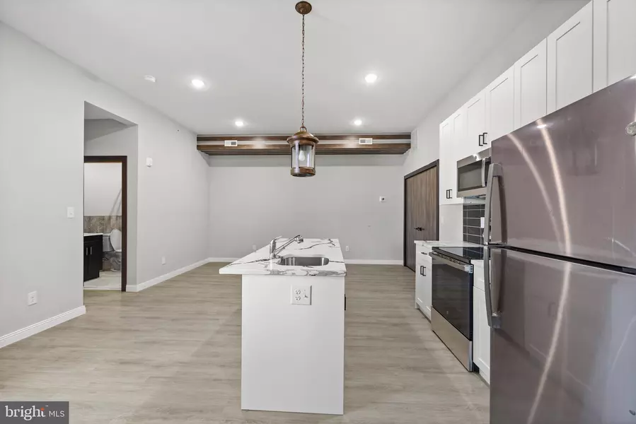 403 N SIMPSON ST, Philadelphia, PA 19151