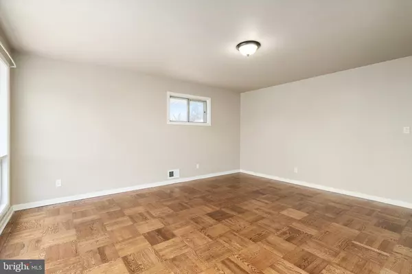 Hamilton, NJ 08690,14 CENTURY WAY