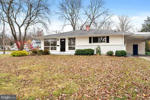 14 CENTURY WAY, Hamilton, NJ 08690