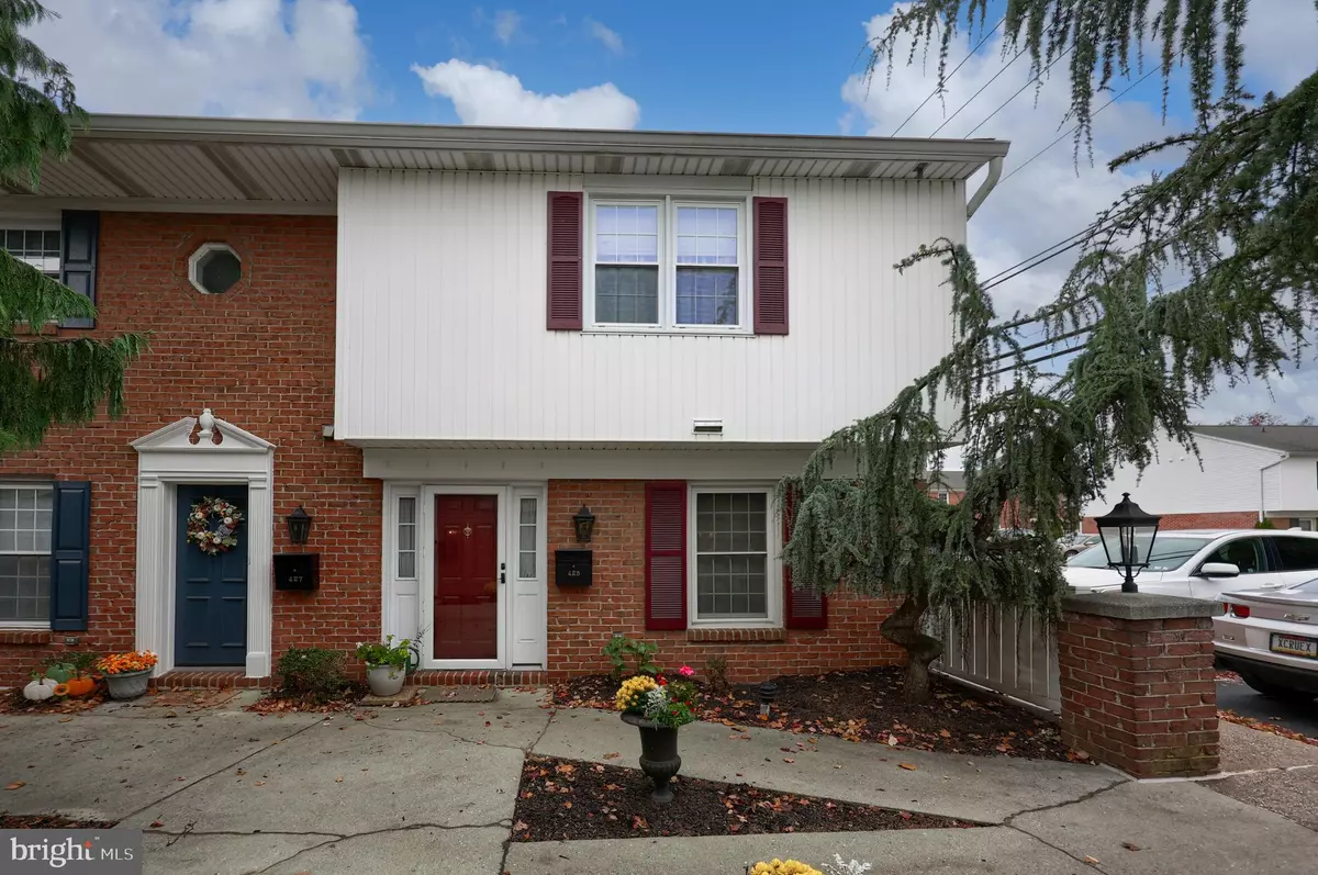 Hershey, PA 17033,425 W CARACAS AVE