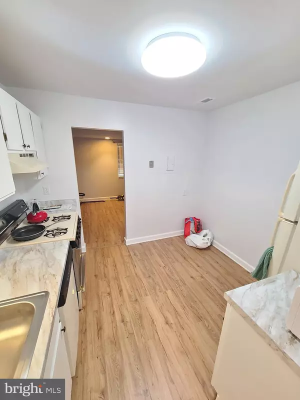 Gaithersburg, MD 20879,19419 BRASSIE PL #301