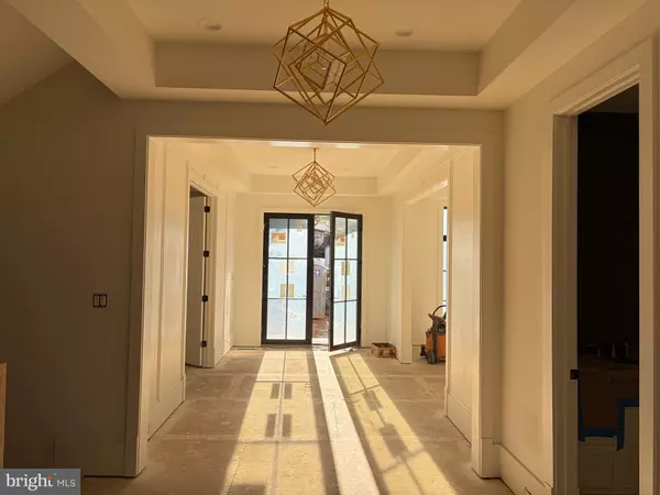 Falls Church, VA 22043,2231 N TUCKAHOE ST