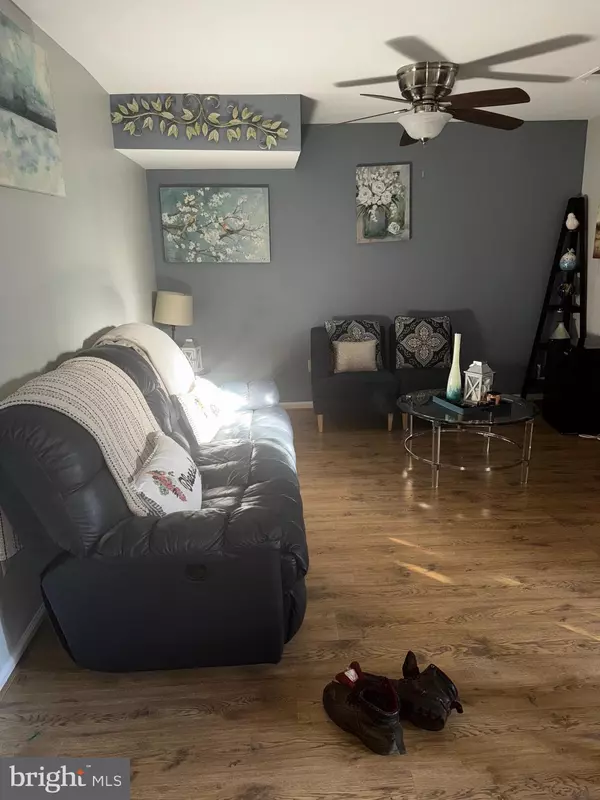 8259 CEDAR LANDING CT, Alexandria, VA 22306