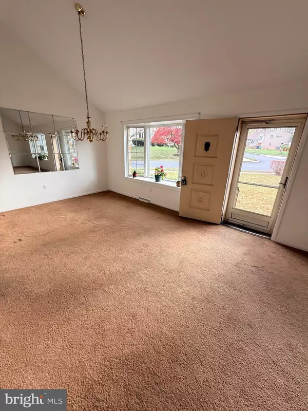 Glenside, PA 19038,25 NORTHVIEW DR