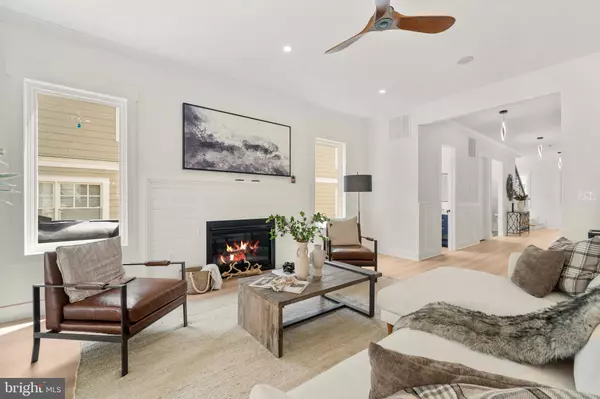 Arlington, VA 22207,1905 N TAYLOR ST