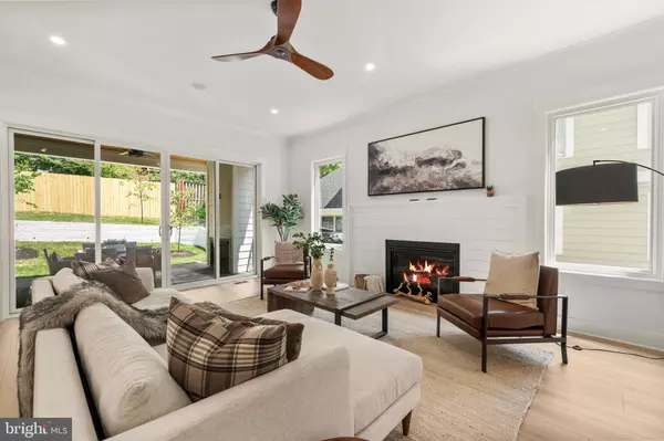 Arlington, VA 22207,1905 N TAYLOR ST