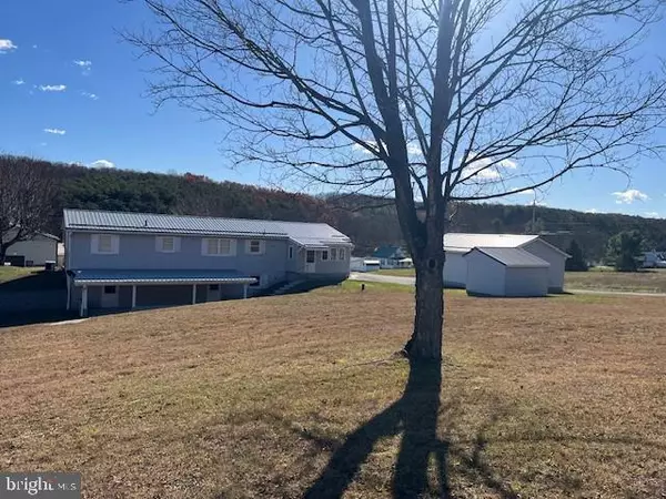 Berkeley Springs, WV 25411,28 GRAY RIDGE LN