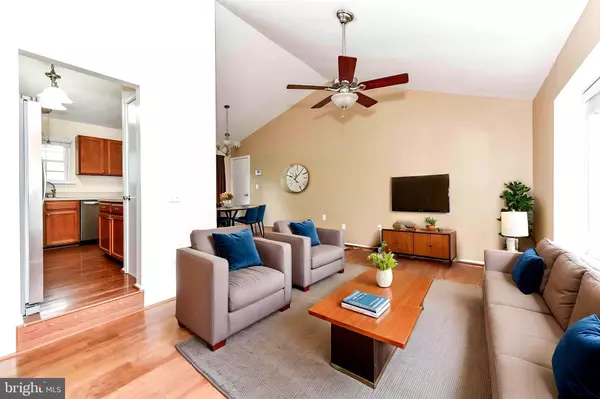 10135 FOREST HILL CIR, Manassas, VA 20110