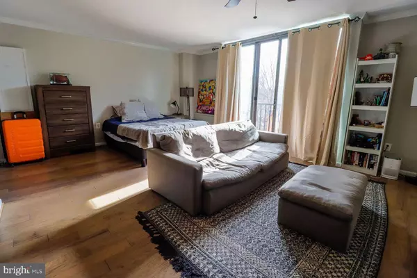 Chevy Chase, MD 20815,4242 E WEST HWY #417