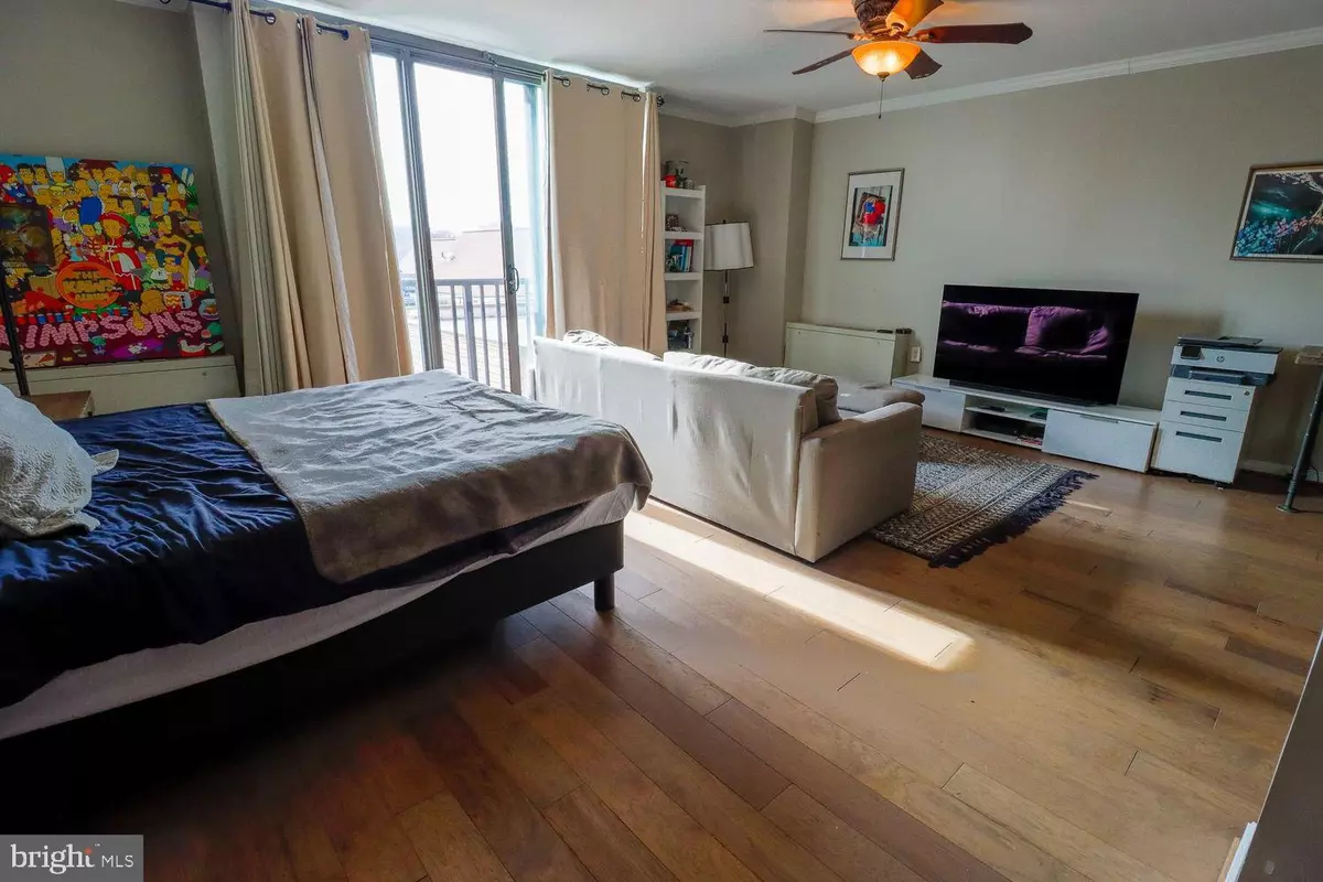 Chevy Chase, MD 20815,4242 E WEST HWY #417