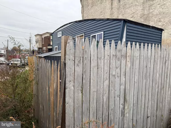 Philadelphia, PA 19120,166-1/2 W ALBANUS ST