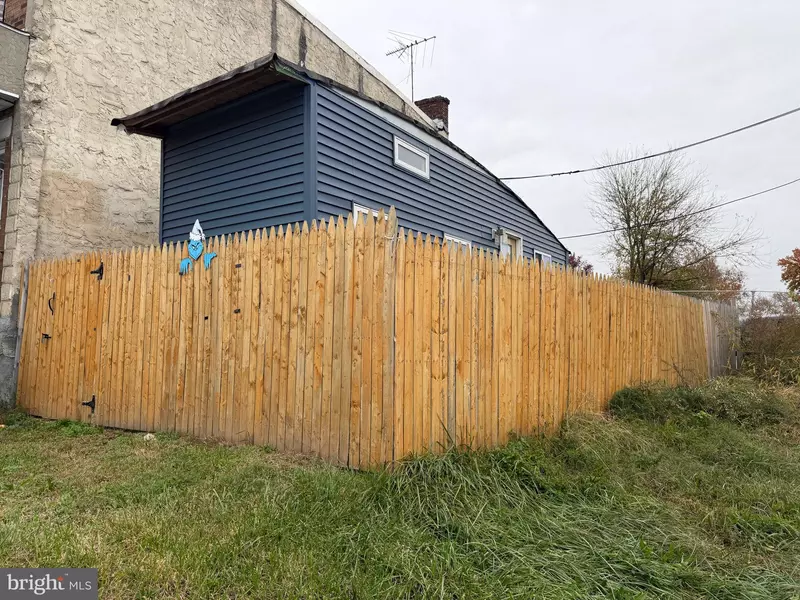 166-1/2 W ALBANUS ST, Philadelphia, PA 19120