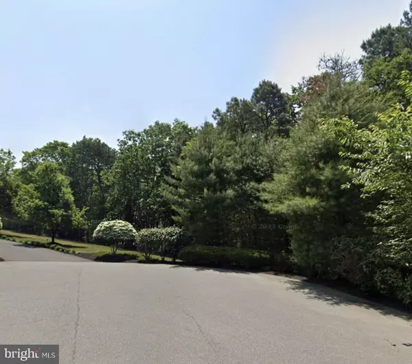 205 BLUE HERON CT, Voorhees, NJ 08043