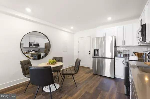 Philadelphia, PA 19128,7037 RIDGE AVE #105